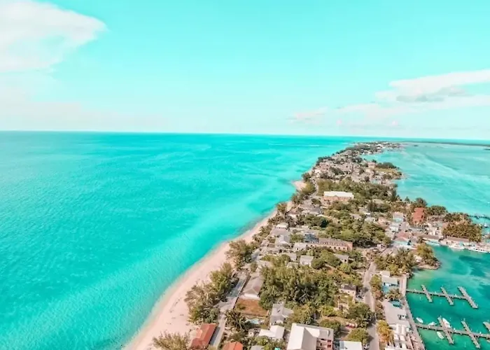 Bimini 2Br-2Ba Ocean View Near Infinity Pool & Beach