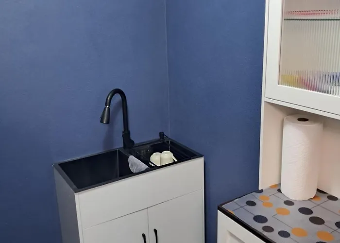 Small'S Cozy Rest 9 Efficiency