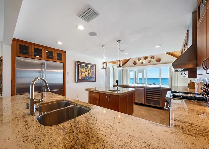 Private Island Estate 5Br & Dual Beachfront, Pool & Yacht Access Cat Cay Bahamas